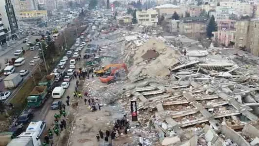 10 kişiye mezar olmuştu:! Kaçak kat olduğu ortaya çıktı haberinin görseli