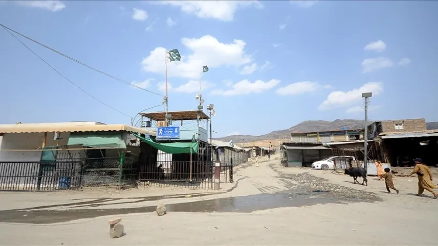 Afganistan ve Pakistan sınırında vize krizi haberinin görseli