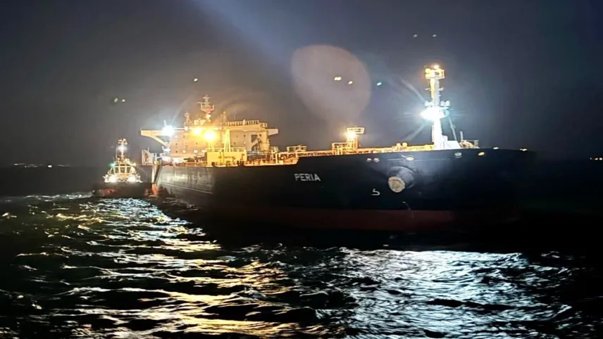 İstanbul Boğazı'nda arızalanan yakıt tankerinden güzel haber haberinin görseli