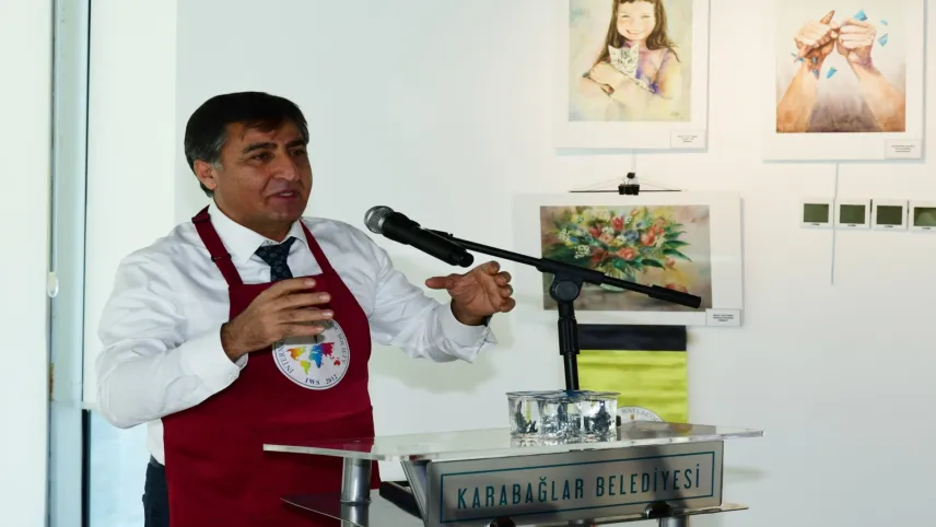 Sulu Boyanın Büyüsü sergisi YKSM'de haberinin görseli