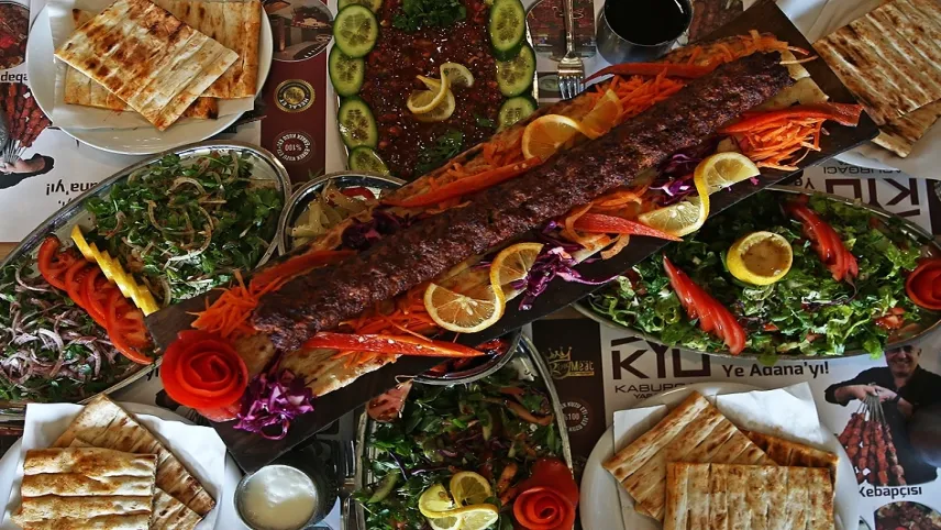 Adana'da ne yenir? Adana'nın meşhur yemekleri haberinin görseli