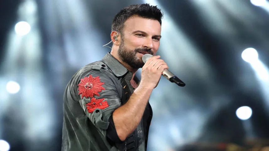 Megastar Tarkan kimdir? Tarkan Tevetoğlu kaç yaşında? haberinin görseli