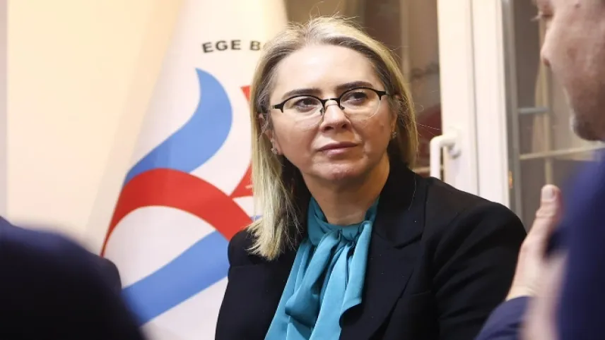 AK Partili Ceyda Bölünmez Çankırı’dan esnaf ziyareti haberinin görseli