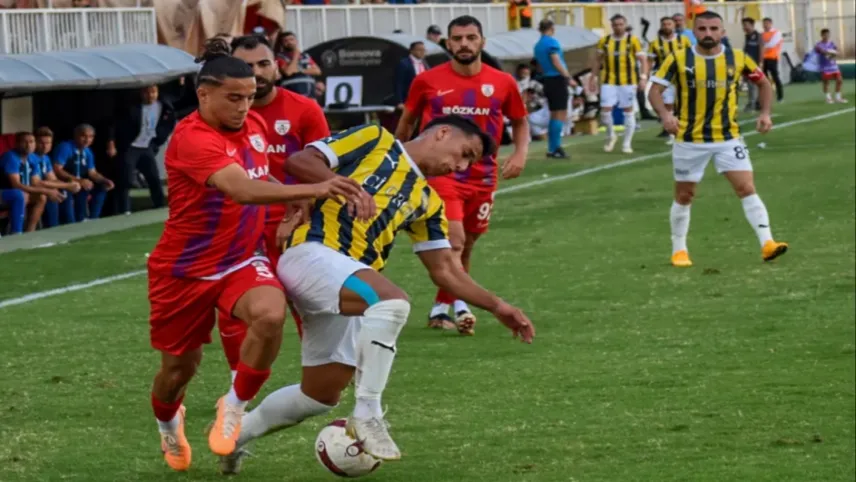 İzmir derbisinde Bucaspor ile Altınordu karşı karşıya haberinin görseli
