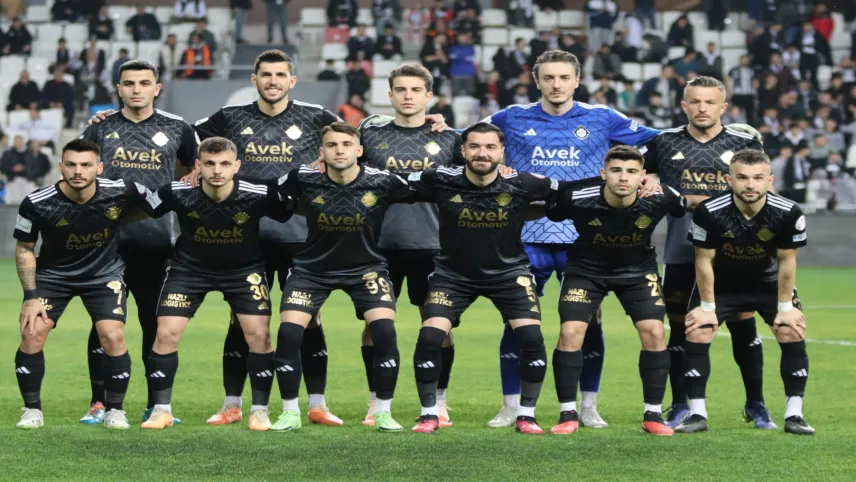 Altay, kalesini gole kapattı haberinin görseli