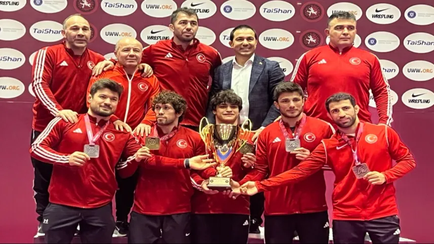 Bükreş'te Grekoromen Güreş Milli Takımı rüzgarı haberinin görseli