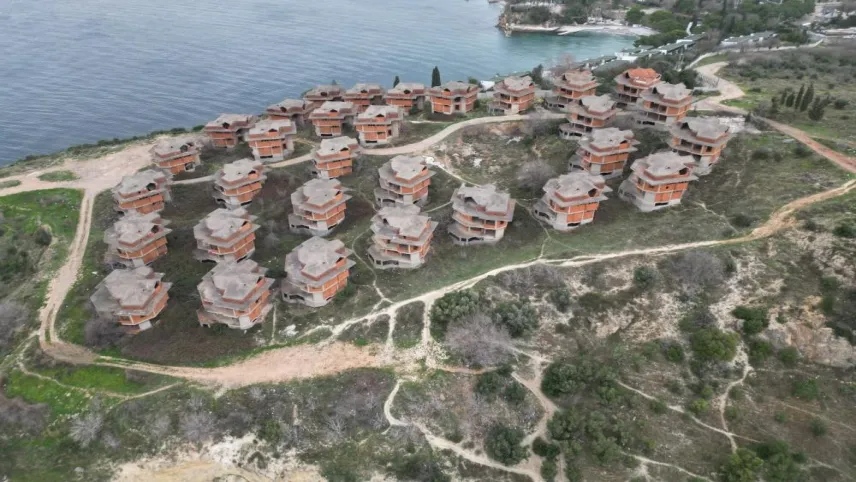 Kocaeli'de bu villalar yıllardır tamamlanmayı bekliyor haberinin görseli
