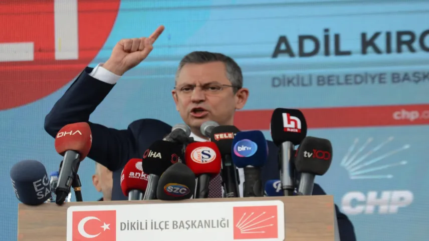 Özgür Özel’den Dikili’de şaşırtan teşekkür! haberinin görseli