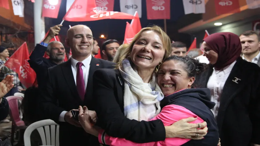 CHP’li Nilüfer Çınarlı Mutlu’dan iş dünyasına ziyaret haberinin görseli