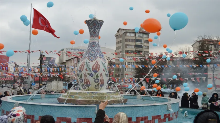 Kütahya’da kadınlar gökyüzüne balon bıraktı haberinin görseli