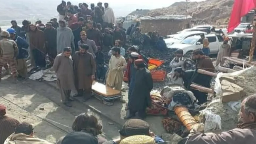 Pakistan'da madende patlama: 12 madenci hayatını kaybetti haberinin görseli