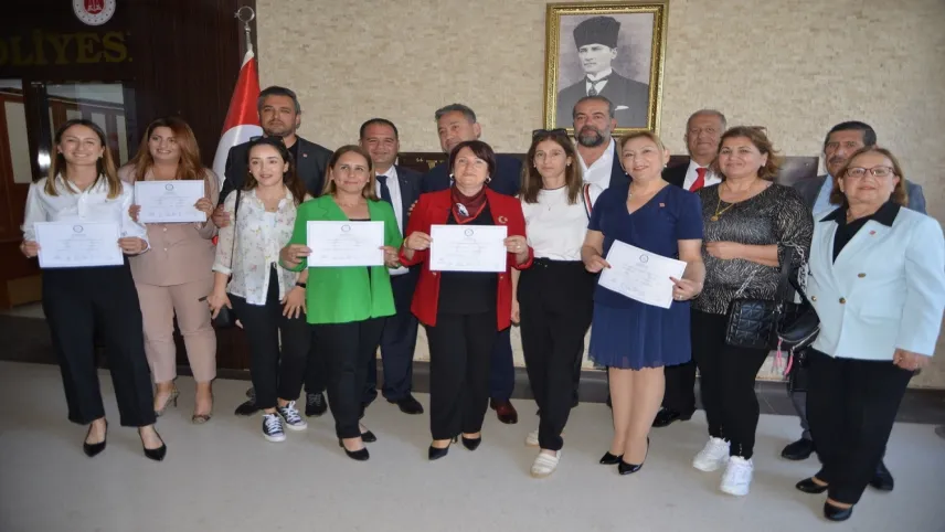 Karaburun'da 'Gara Geçiler'in mazbata bayramı haberinin görseli