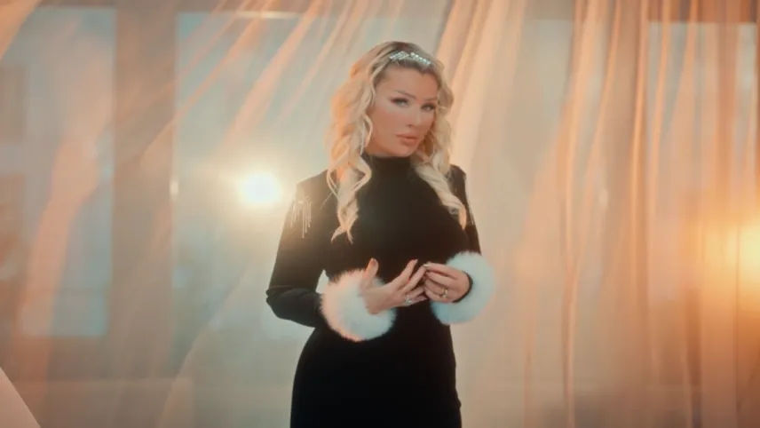 Seda Sayan, Hande Yener'in o şarkısını seslendirdi! haberinin görseli