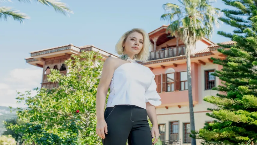 Yeşim Ceren Bozoğlu 60 kilo verdi! Yeşim Ceren Bozoğlu kimdir? haberinin görseli
