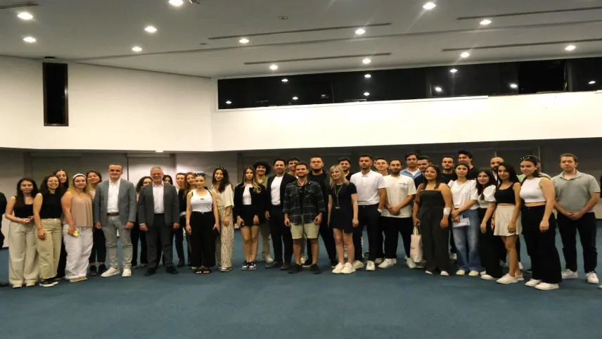İzmir Ekonomi’de ‘girişimcilik’ buluşması haberinin görseli