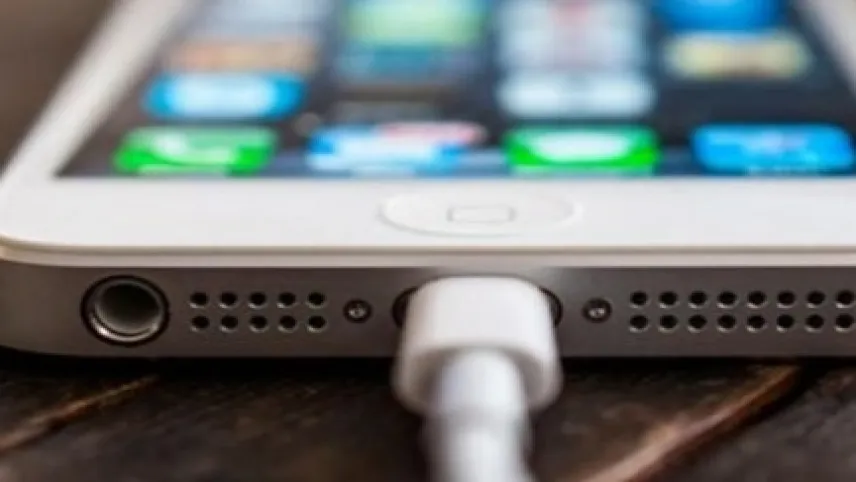 iOS 18 şarj konusunda sizi uyaracak haberinin görseli