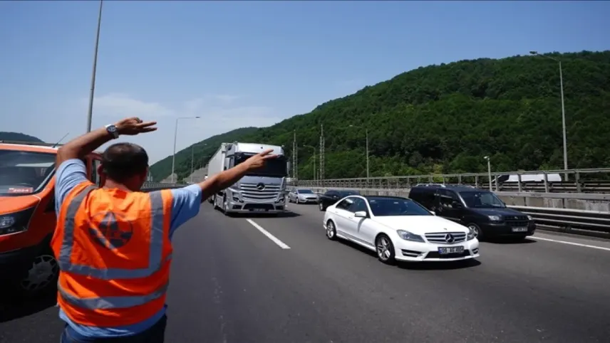Bolu'da ağır tonajlı araçlara 47 saatlik seyir yasağı haberinin görseli