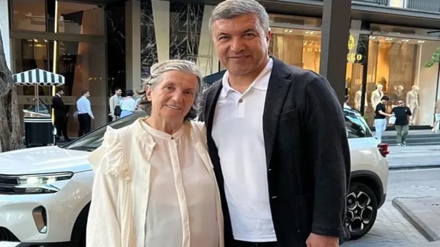 Gazeteci İsmail Küçükkaya'nın annesi hayatını kaybetti haberinin görseli