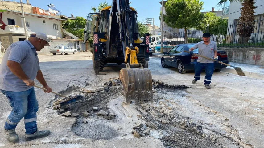 Bayraklı'da sel felaketinin yaraları sarılıyor haberinin görseli