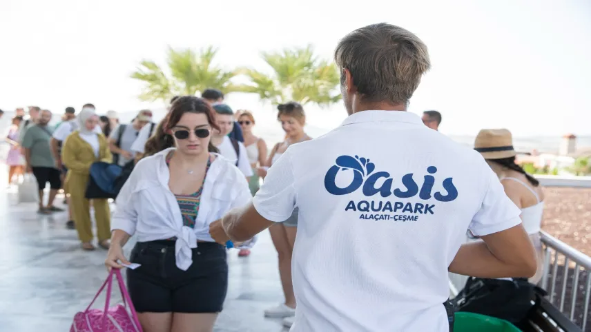 Oasis Aquapark Çeşme kapılarını gençlere açtı haberinin görseli