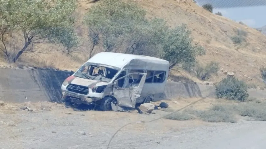Şırnak Silopi'de servis aracı patladı! haberinin görseli