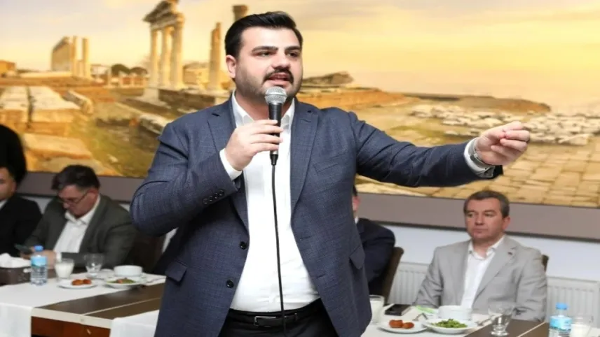 AK Partili İnan: Büyükşehir yangında sınıfta kaldı haberinin görseli