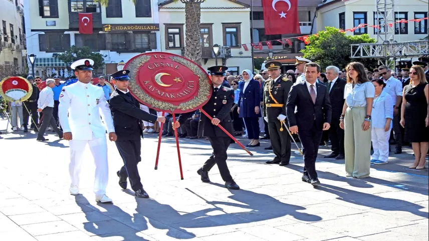 30 Ağustos Çeşme'de coşkuyla kutlandı haberinin görseli