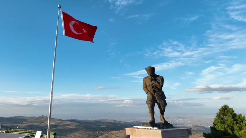 Kocatepe Anıtı’na nasıl gidilir? haberinin görseli