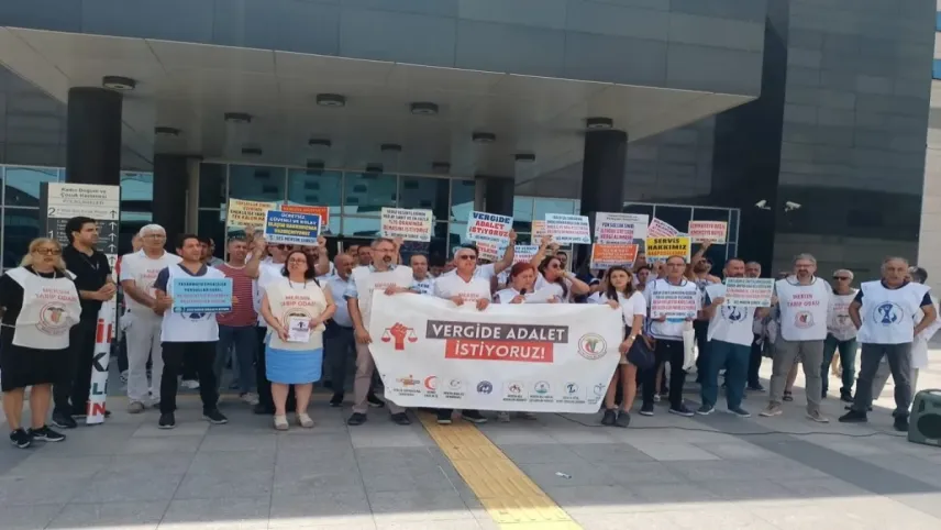Hekimler 28. haftada da haykırdılar: Vergide adalet! haberinin görseli