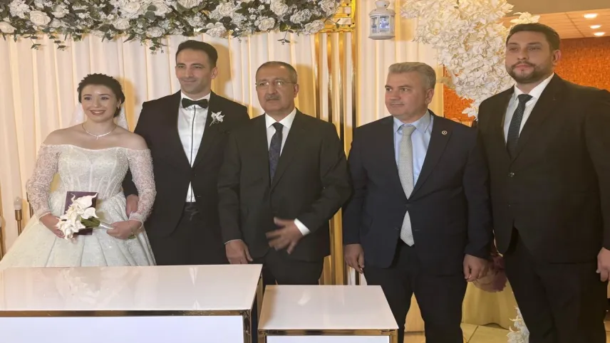 BİK İzmir Şube Müdürü Gökhan Eren’in mutlu günü haberinin görseli