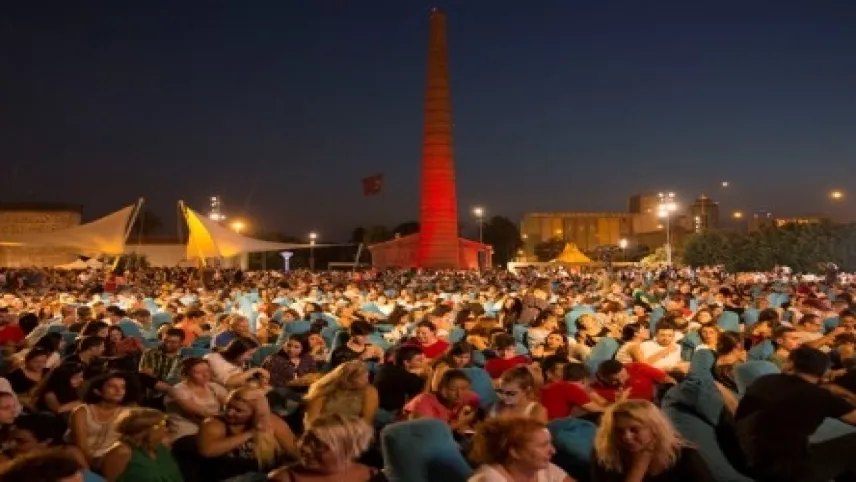 İzmir’de Hops And Bites Oktoberfest festivali başlıyor haberinin görseli