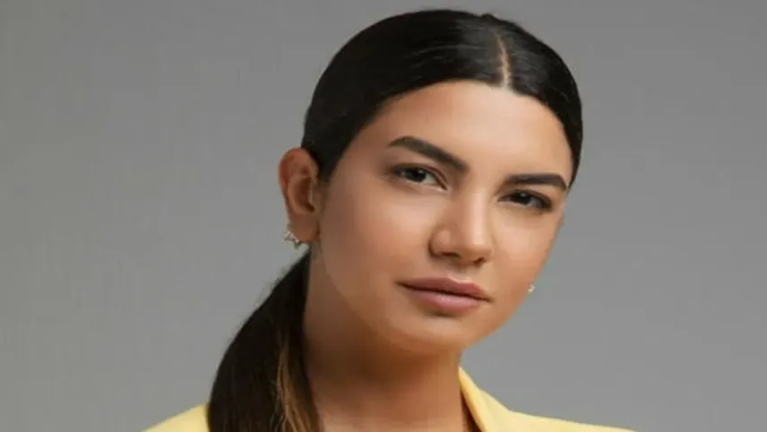 Fulya Öztürk Lübnan'da saldırıya uğradı! haberinin görseli