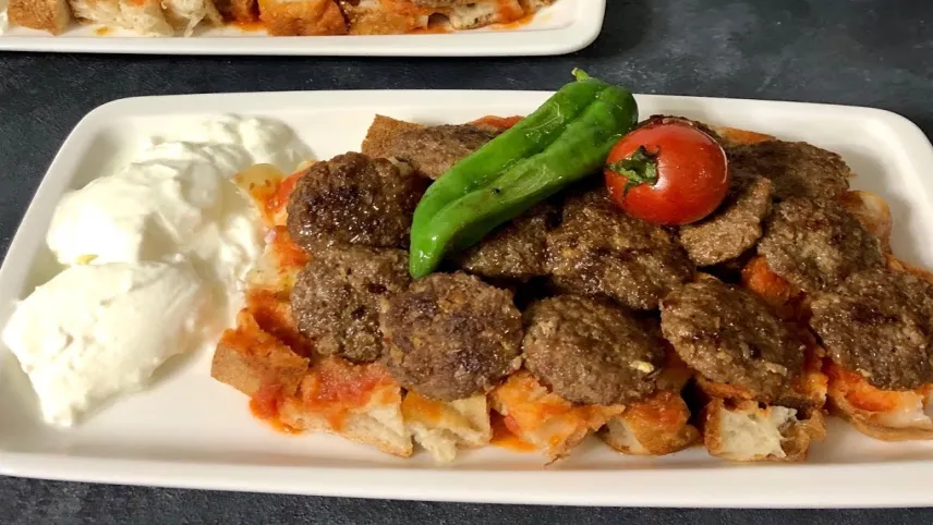 Pideli Köfte nasıl yapılır? Pideli Köfte tarifi haberinin görseli