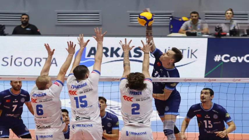 Arkas Spor evinde yenildi haberinin görseli