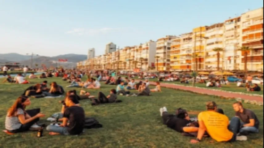 Bir yanda yaz, diğer yanda kış! haberinin görseli