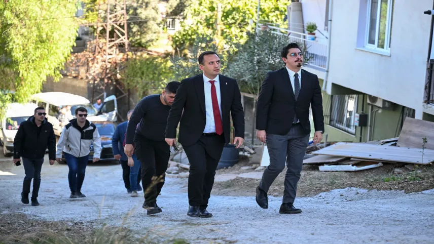 Bornova'da cadde ve yollar yenileniyor haberinin görseli