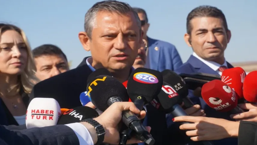 Özel'den  Demirtaş ziyareti! haberinin görseli