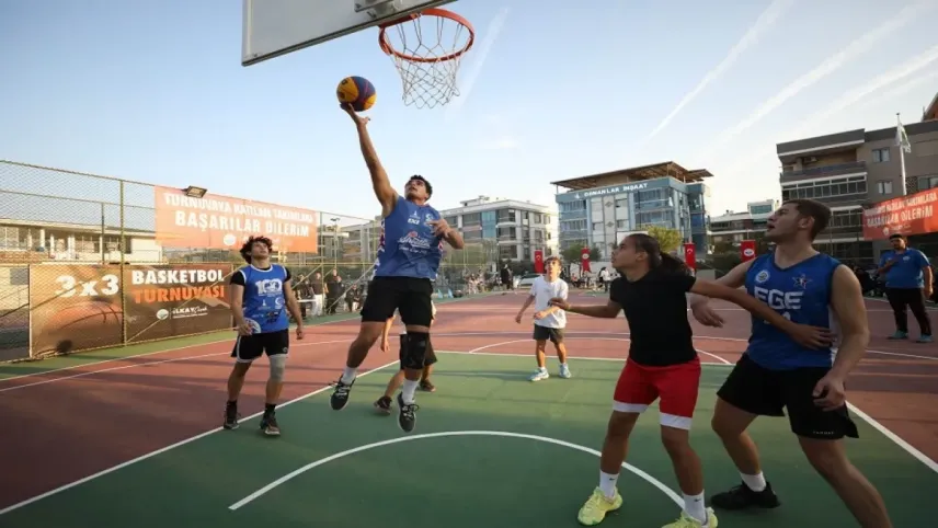 Menderes’te basketbol coşkusu zirveye ulaştı haberinin görseli