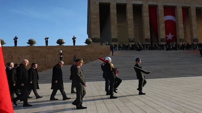 Anıtkabir'de hüzünlü devlet töreni haberinin görseli