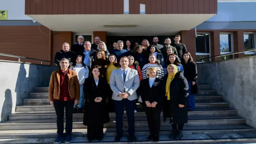 Bornova’da 24 Kasım Öğretmenler Günü coşkusu yaşandı haberinin görseli