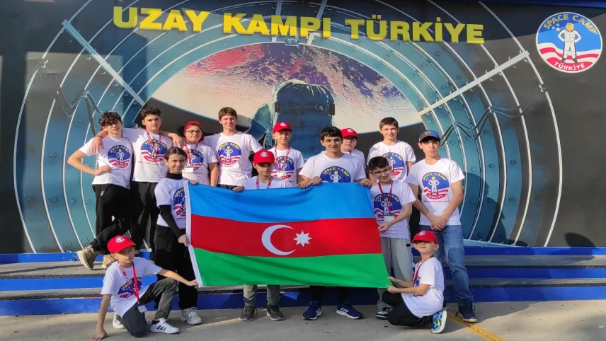 Azerbaycanlı Öğrenciler Uzay Kampı’nda haberinin görseli