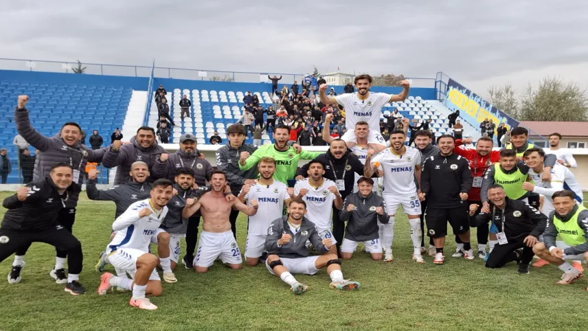 Menemen FK, Serik Belediyespor'u ağırlıyor haberinin görseli