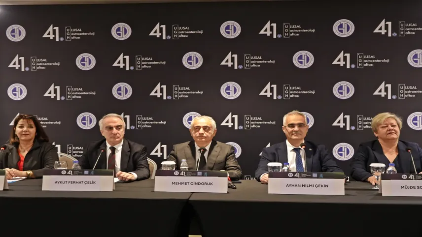 Sindirim sisteminin uzmanları bir araya geldi haberinin görseli