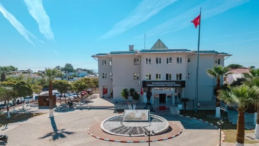 Ürkmez Başkan Yardımcılarına emanet haberinin görseli