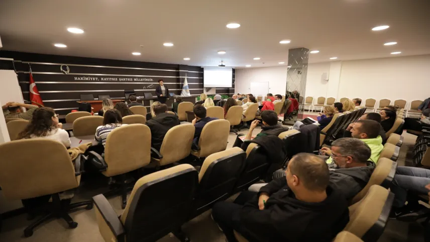 Narlıdere'de çalışanlara cinsiyet eşitliği eğitimi haberinin görseli