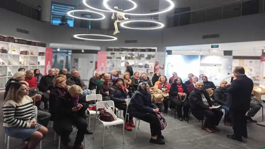 Sağlık Buluşmaları'nda deri sağlığı ve bakımı konuşuldu haberinin görseli