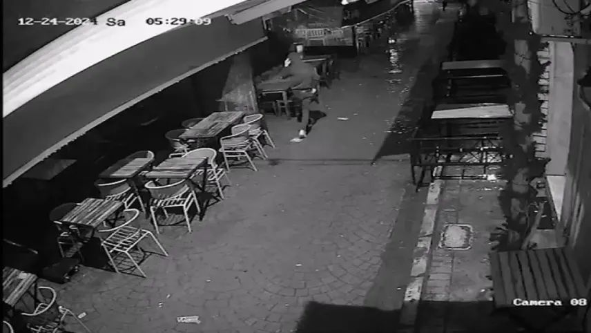 İzmir haber: Alsancak'ta eğlence mekanlarına dadanan hırsız yakalandı haberinin görseli