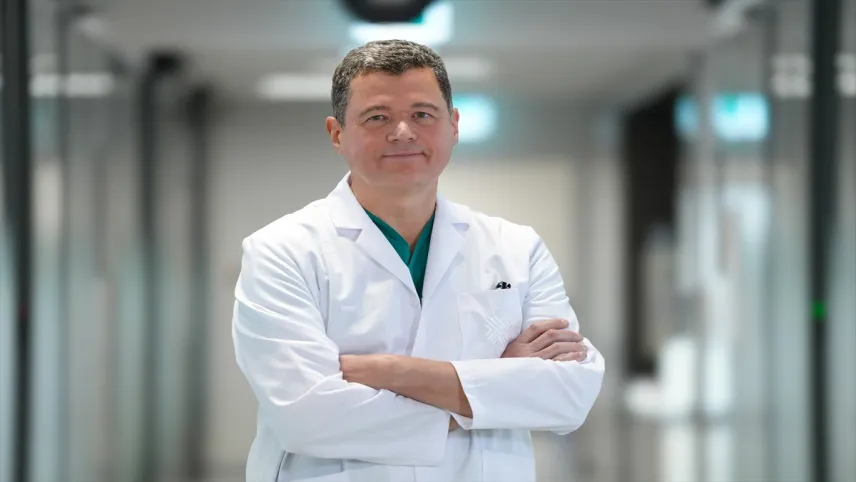 Doğru tanı ve müdahale prematüre bebeği hayata döndürdü haberinin görseli