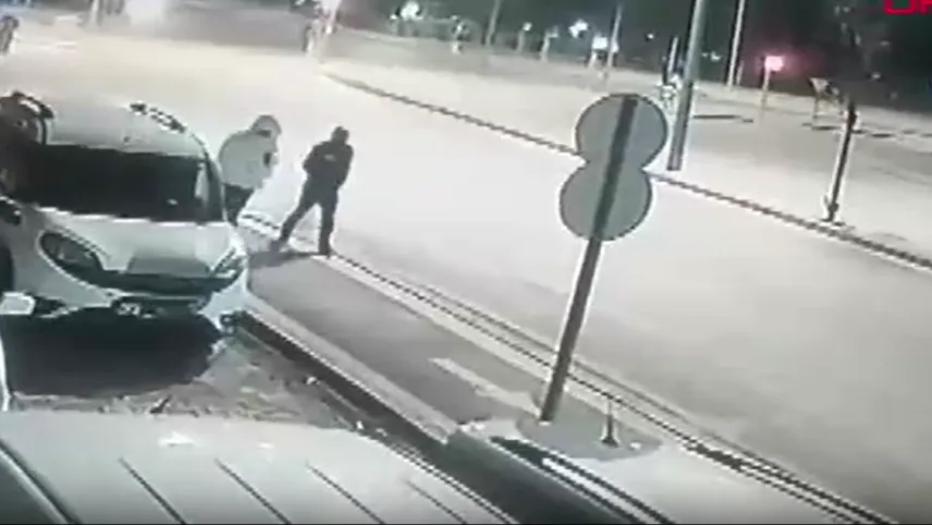 Sevgilisinin patronuna kızdı:Dükkanı ateşe verdi! haberinin görseli