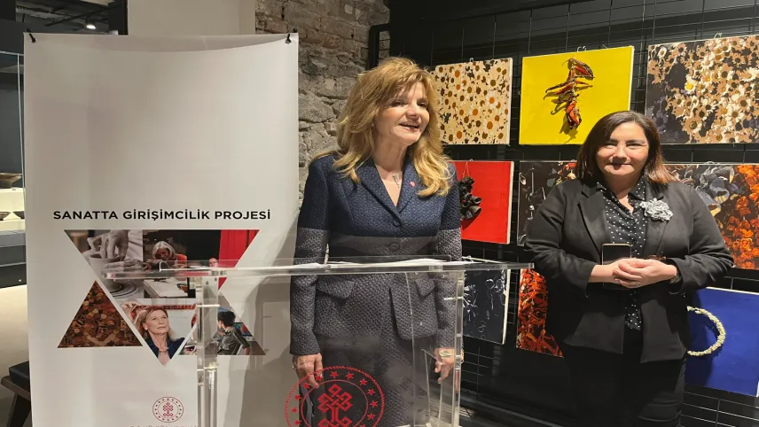 “Topraktan Lif'e Lif'ten Renge”   sergisi misafirlerini bekliyor haberinin görseli